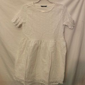 SHEIN Women's White Scoop Neck Lace Detail Short Sleeve Mini Dress XS NIB